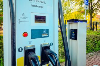 Ad-hoc Laden an einer Vattenfall InCharge Ladesäule mit Kartenzahlung